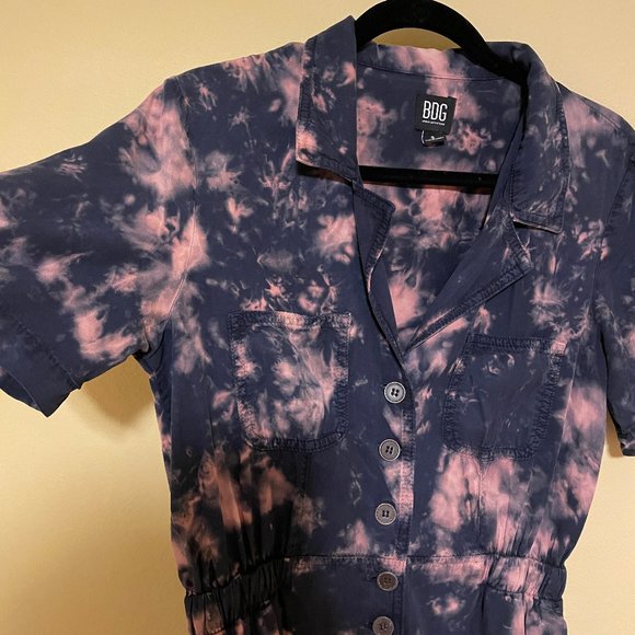 *One of a kind* Urban Outfitters Lucy Collared Button-Front Jumpsuit - Picture 1 of 12